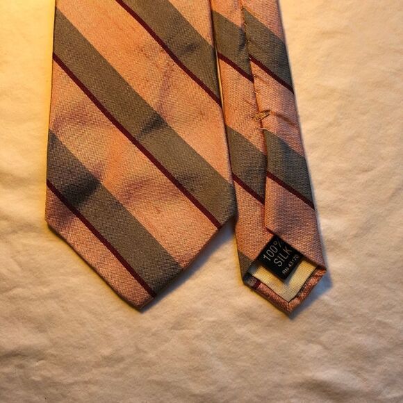 Vintage Mens Tie 100% Silk Pink/Gray/ Red - Picture 2 of 3